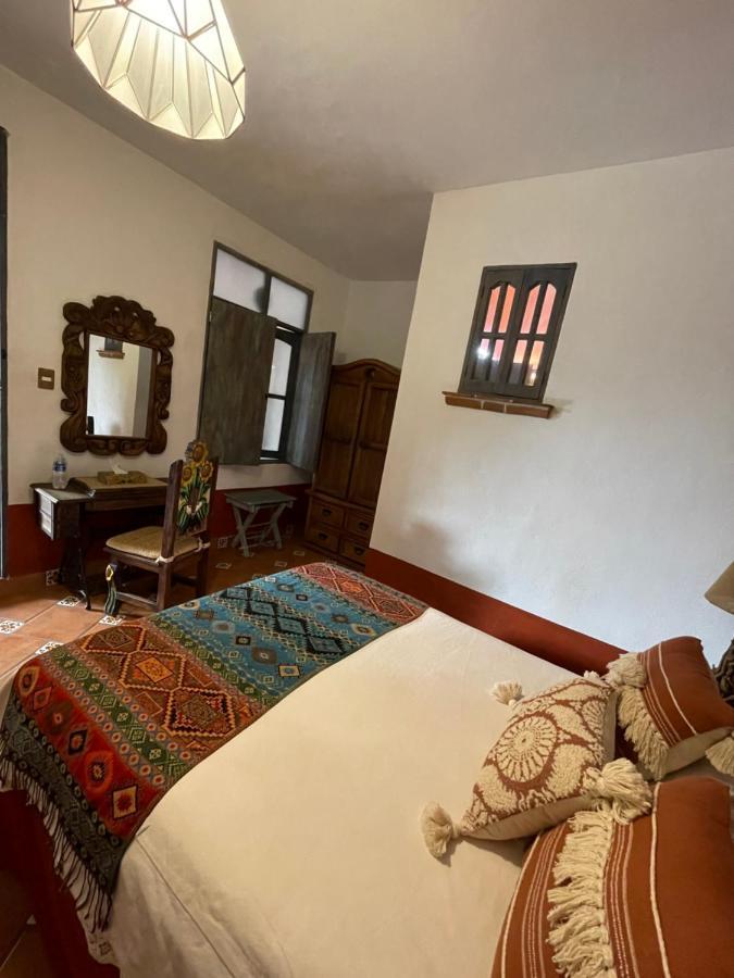 La Casona Azul Boutique Hotel Malinalco Exteriör bild